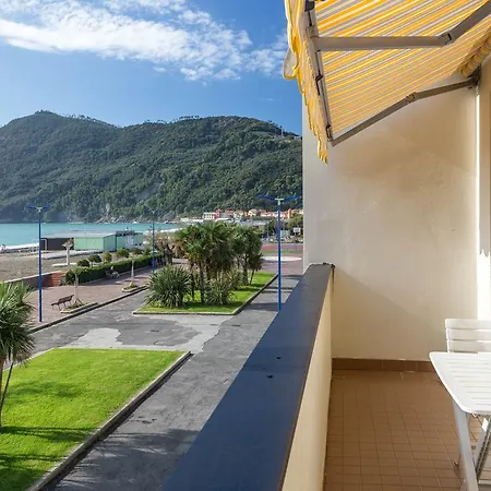 Appartamento Riva al Mare Flat Sestri Levante Camera foto